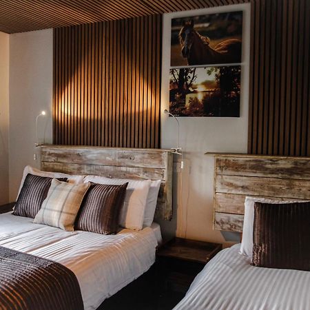 Grains Bar Hotel Oldham Bagian luar foto